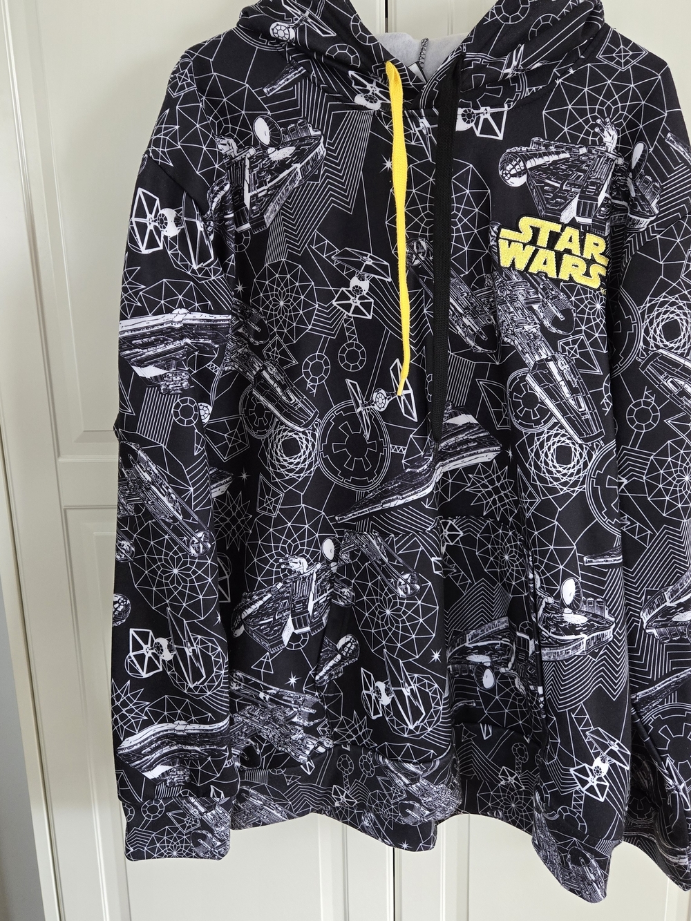 Star Wars Gray & Black Logo Pullover